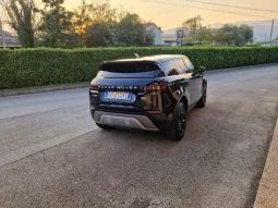 
										Land Rover Range Rover Evoque full									