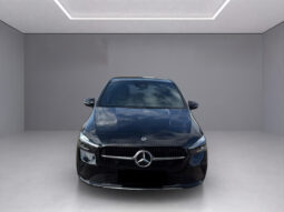 
										Mercedes Benz B180 | Ibrida benzina-elettrico | Nero notte metallizzato full									