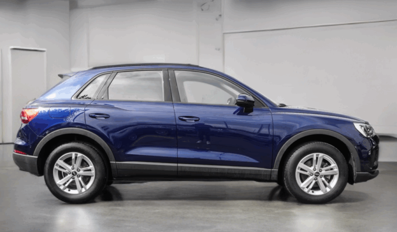 
								Audi Q3 35 TDI | Diesel | Blu Navy metallizzato full									