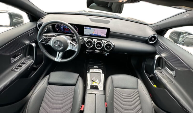 
								Mercedes Benz A180 | diesel | Pelle navi led full									