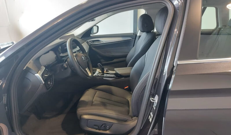 
								BMW 520 i Mild Hybrid | Grigio metallizzato full									