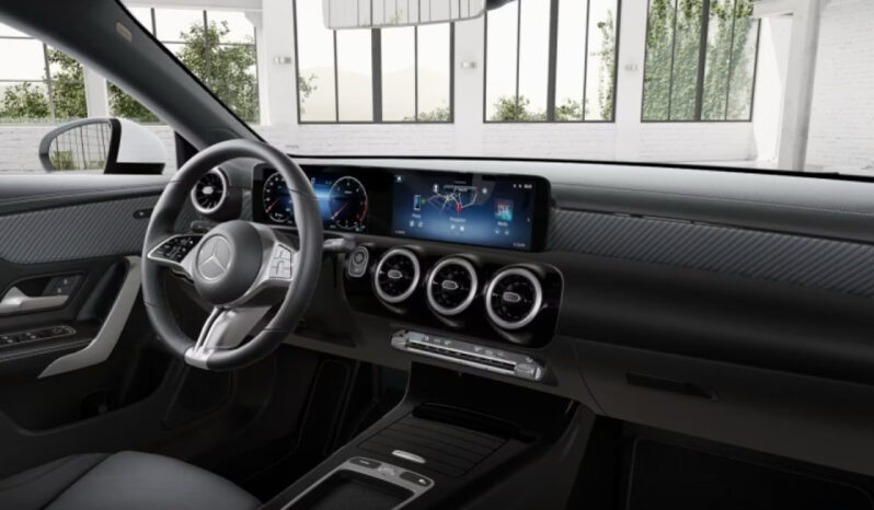 
								Mercedes-Benz CLA 200 | Shooting Brake full									