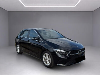 Mercedes Benz B180 | Ibrida benzina-elettrico | Nero notte metallizzato