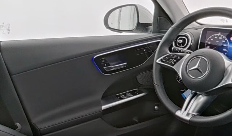 
								Mercedes-Benz C 200 dT Advanced | 360° full									