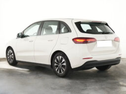 
										Mercedes Benz B180 | Benzina | Bianco polare metallizzato full									