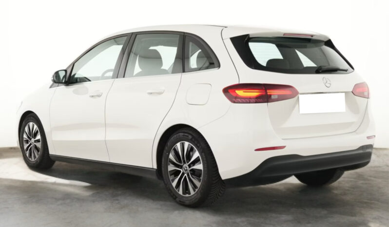 
								Mercedes Benz B180 | Benzina | Bianco polare metallizzato full									