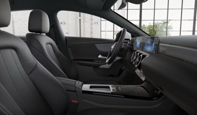 
								Mercedes-Benz CLA 200 | Shooting Brake full									