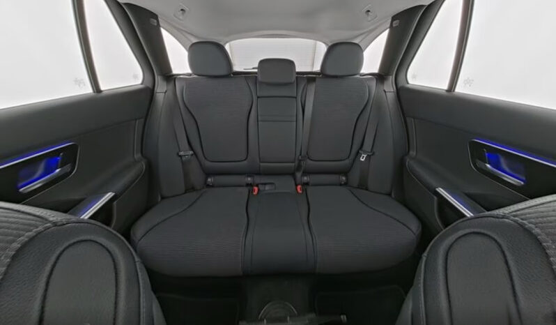 
								Mercedes-Benz C 200 dT Advanced | 360° full									