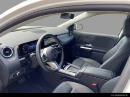 
										Mercedes-Benz GLA 180 full									