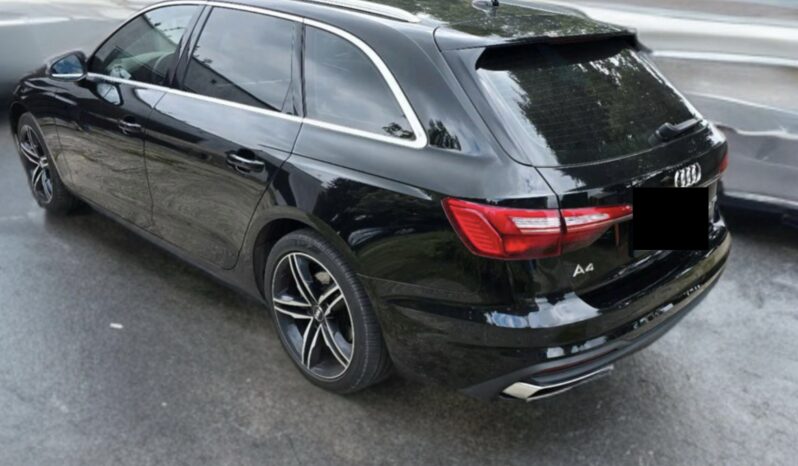 
								Audi A4 TFSI S line | Benzina | Nero metallizzato full									