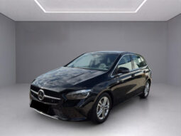 
										Mercedes Benz B180 | Ibrida benzina-elettrico | Nero notte metallizzato full									
