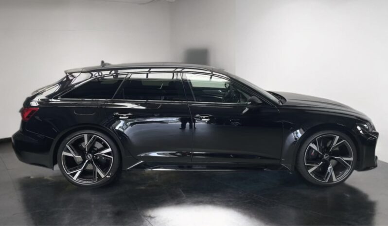 
								Audi RS6 4.0 TFSI | benzina | Nero metallizzato full									