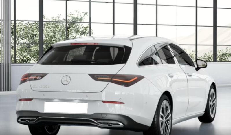 
								Mercedes-Benz CLA 200 | Shooting Brake full									