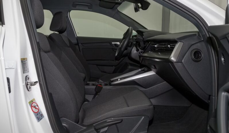 
								Audi A3 Sportback 30 TDI | Automatico full									