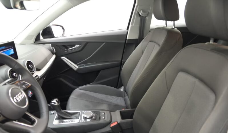 
								Audi Q2 30 TDI – Diesel – Nero metallico full									