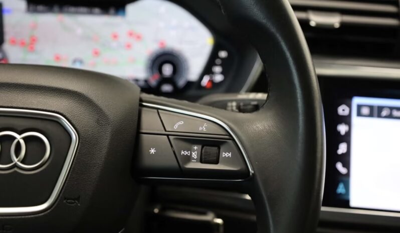 
								Audi Q3 35 TFSI Advanced S-Tronic | Benzina | Bianco Ibis metallizzato full									