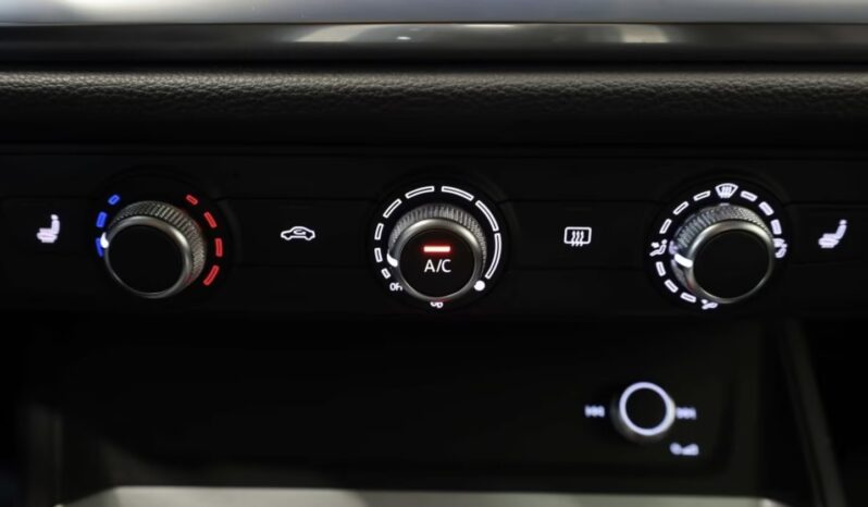 
								Audi Q3 35 TFSI Advanced S-Tronic | Benzina | Bianco Ibis metallizzato full									