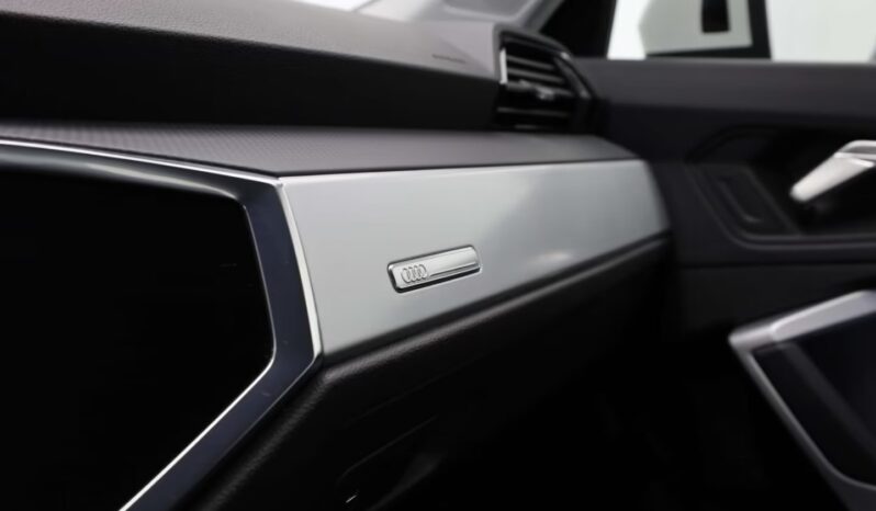 
								Audi Q3 35 TFSI Advanced S-Tronic | Benzina | Bianco Ibis metallizzato full									