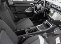 
										Audi Q3 35 TDI | Diesel | Blu Navy metallizzato full									