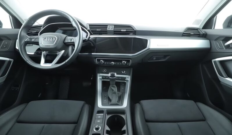 
								Audi Q3 45 TFSIe | Ibrido benzina/elettrico | Nero mito metallizzato full									