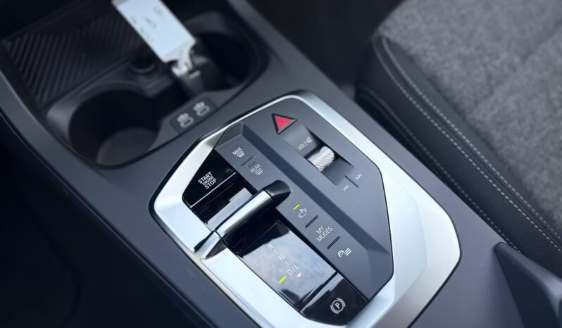 
								BMW serie1 berlina MODELLO NUOVO | Ibrido | Bianco alpino metallizzato full									