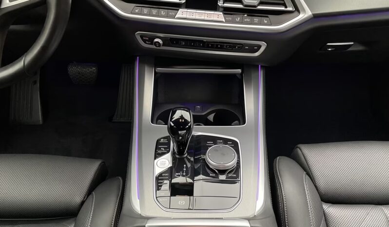 
								BMW X5 xDrive | Benzina | Blu fitonico metallizzato full									