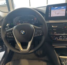 
										BMW 520 i Mild Hybrid | Grigio metallizzato full									