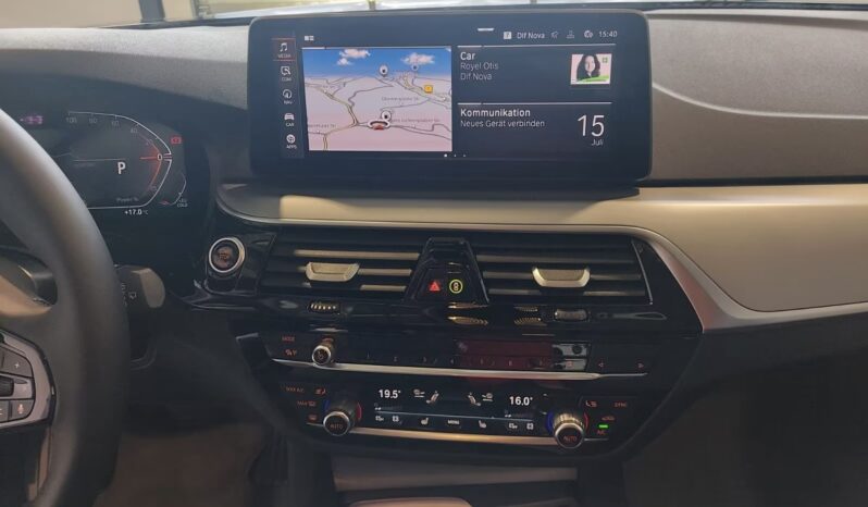 
								BMW 520 i Mild Hybrid | Grigio metallizzato full									