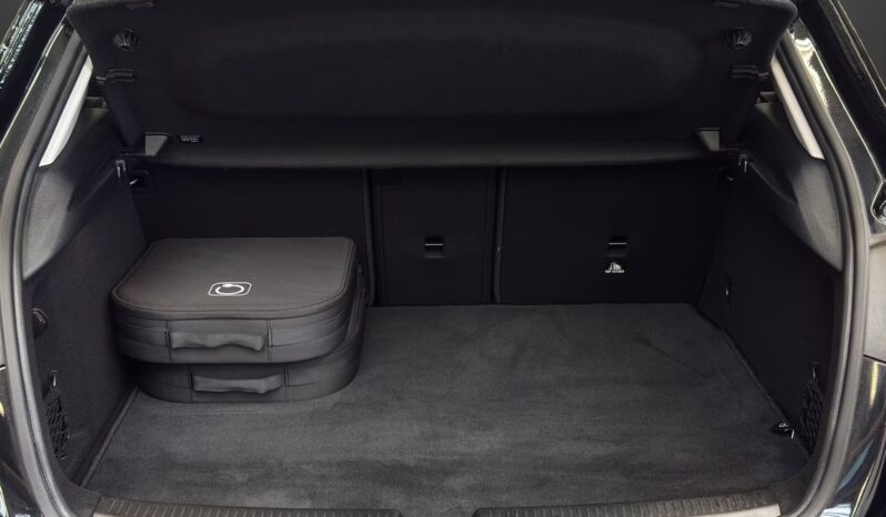 
								Mercedes Benz A250 | Ibrido | e Progressive full									