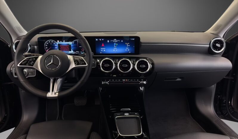 
								Mercedes Benz A250 | Ibrido | e Progressive full									