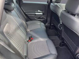 
										Mercedes Benz B180 | Ibrida benzina-elettrico | Nero notte metallizzato full									