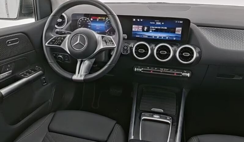 
								Mercedes Benz B200 | diesel | 360° full									