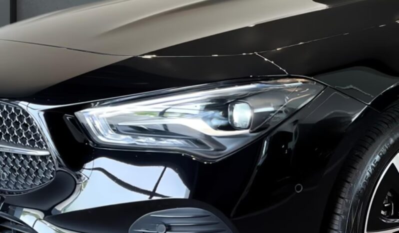 
								Mercedes-Benz CLA 180 | Shooting Brake  full									
