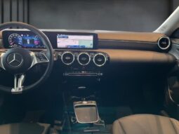
										Mercedes-Benz CLA 180 | Shooting Brake  full									