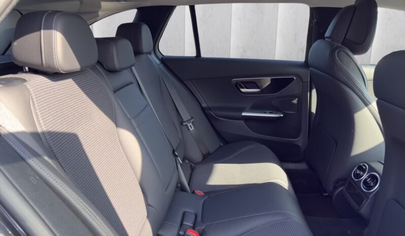 
								Mercedes-Benz C 180 T Advanced full									