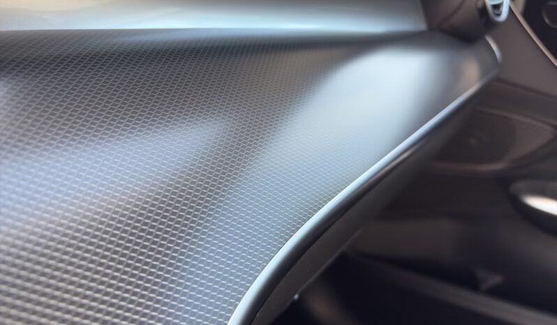
								Mercedes-Benz C 180 T Advanced full									