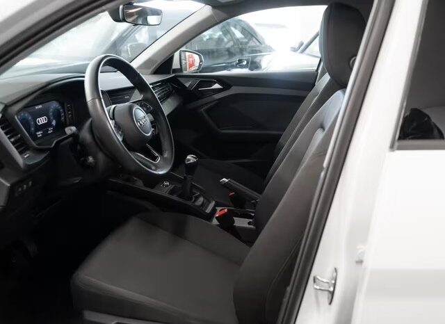 
								Audi A1 Sportback neopatentati 25 TFSI LED full									