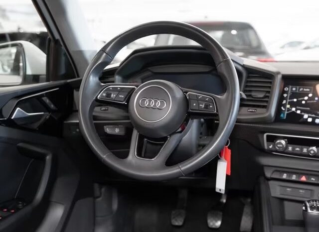 
								Audi A1 Sportback neopatentati 25 TFSI LED full									
